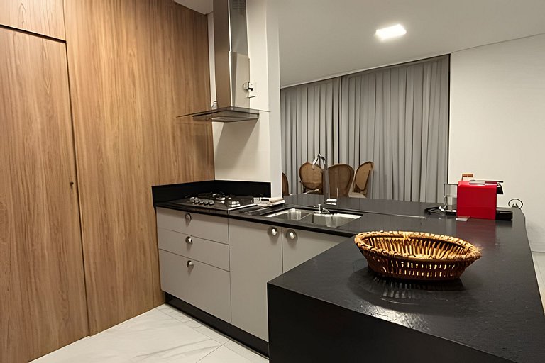 3 Suítes | Gourmet Vista Mar | Próx. Russi Russi