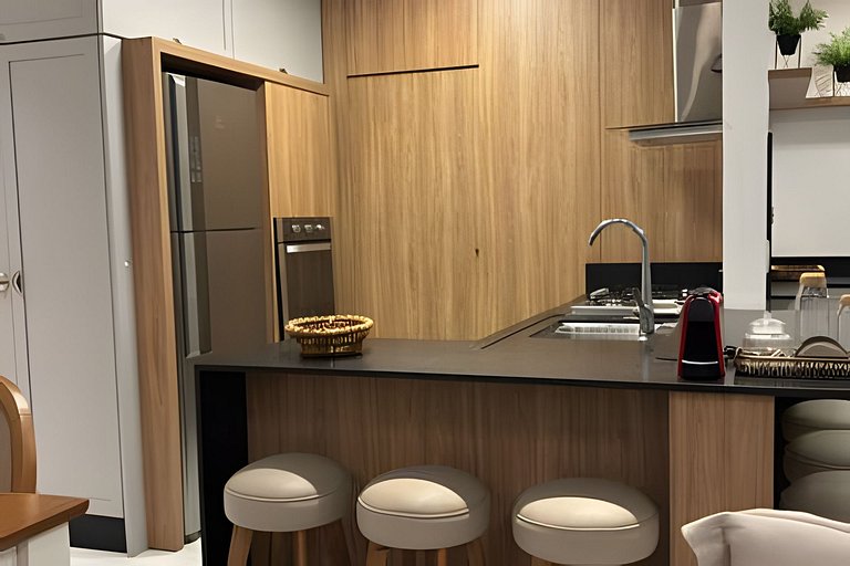 3 Suítes | A/C + Vista mar | 250m da Praia