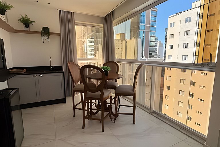 3 Suítes | A/C + Vista mar | 250m da Praia