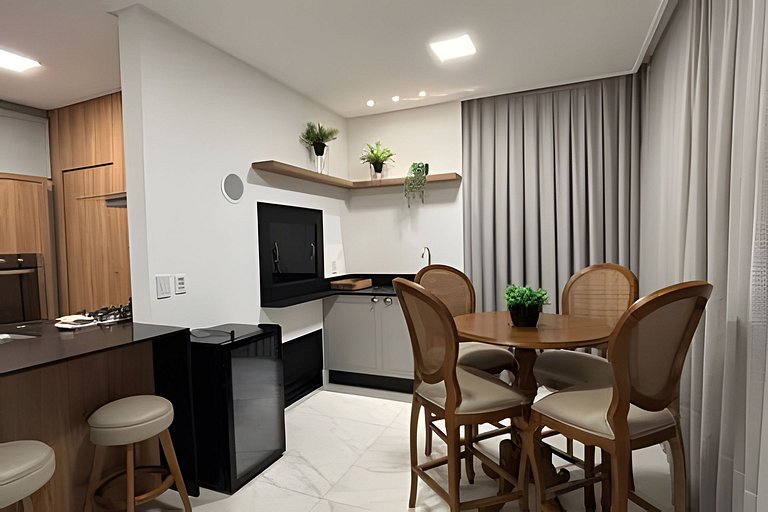 3 Suítes | Gourmet Vista Mar | Próx. Russi Russi