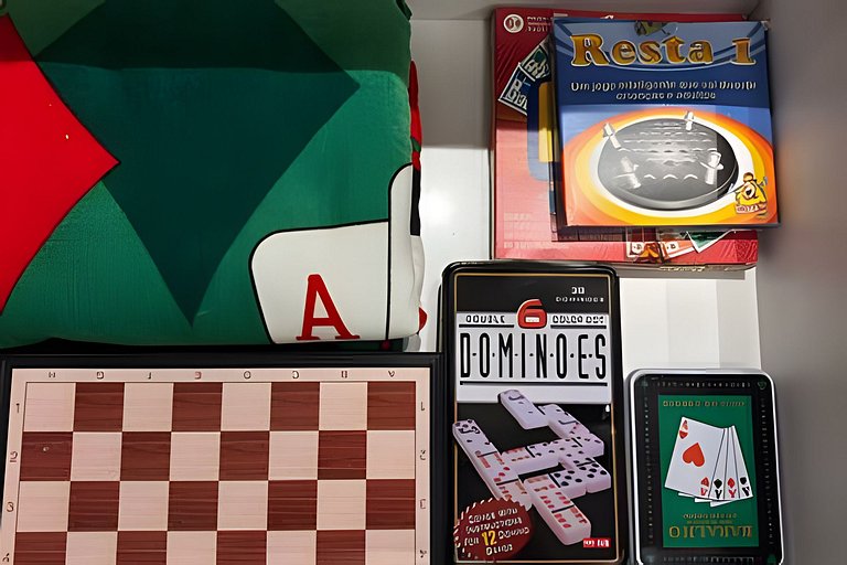 3 Suítes | A/C + Vista mar | 250m da Praia