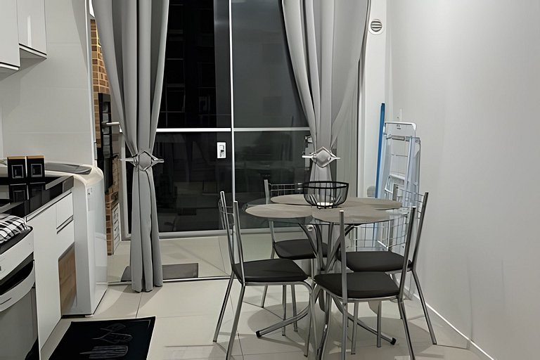Apto prático | 2 Qtos + Lazer + Garagem