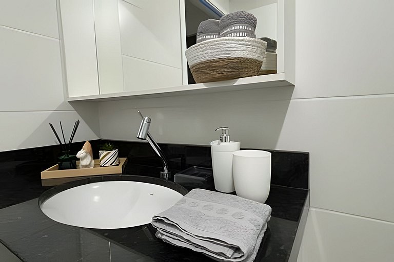 Practical Apt | 2 Beds + Leisure + Parking