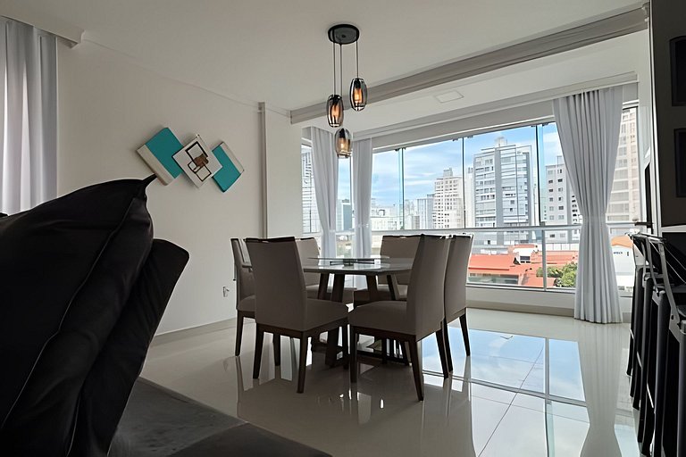 3 Quartos com Ar | 2 Vagas | Próx. Quiero Café