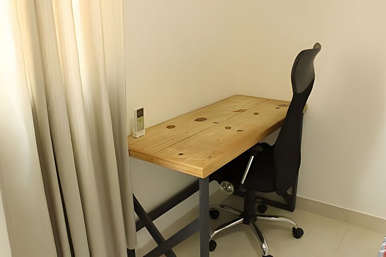3 Quartos com Ar | 2 Vagas | Próx. Quiero Café