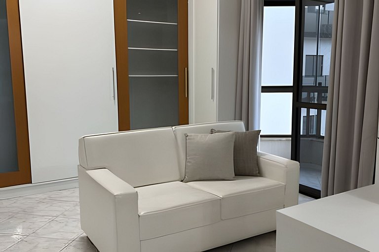Apto amplio climatizado | Shopping y playa a 150m