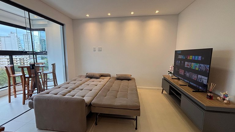 Central Apt | 2 Suites + A/C + Sea View