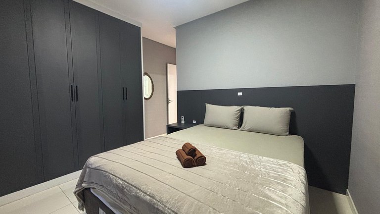 Apt 1 Suite + 1 w/ A/C | Balcony w/ View + Parking