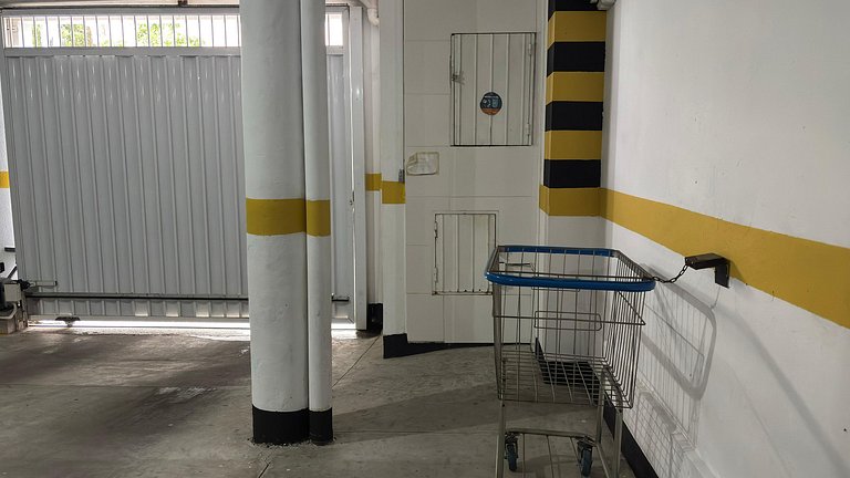Apê 1 Suíte + 1 c/ A/C | Sacada c/ vista + Vaga