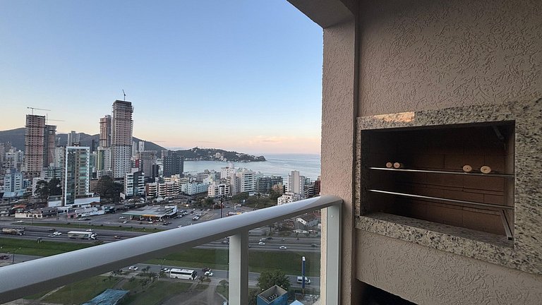 Piso 18 | Parrilla, Vista al Mar y Piscina