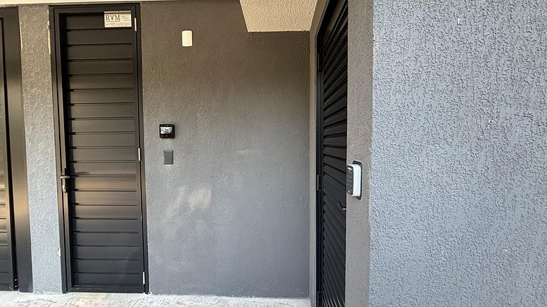 Central Apt | 2 Suites + A/C + Sea View