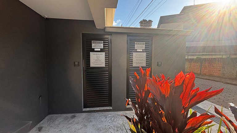 Central Apt | 2 Suites + A/C + Sea View