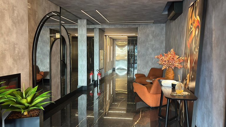 Central Apt | 2 Suites + A/C + Sea View
