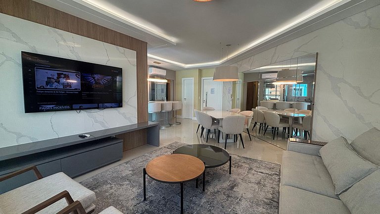 Near Hard Rock: 3 Suites + Parking + Gourmet View
