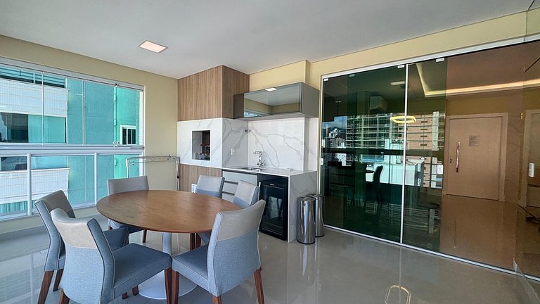 Near Hard Rock: 3 Suites + Parking + Gourmet View