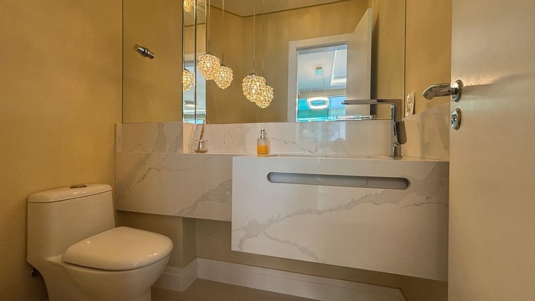 Near Hard Rock: 3 Suites + Parking + Gourmet View