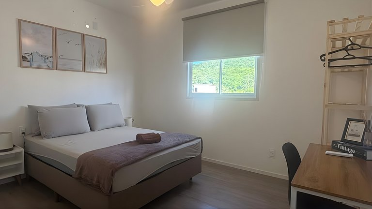 Full Apt | Pool • BBQ • Parking