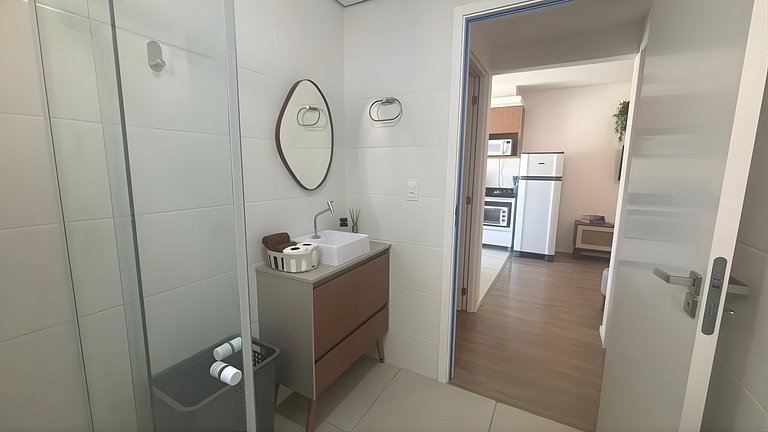 Full Apt | Pool • BBQ • Parking