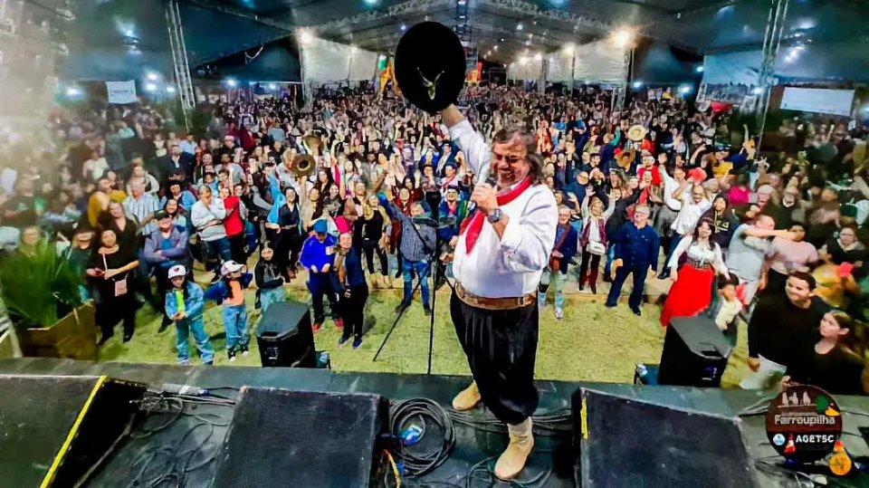 🇧🇷🔥 Tradição Gaúcha em Festa: 13° Acampamento Farroupilha! 🐎🎶